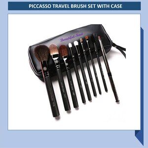 Piccasso Makeup Brush 9 PC. Travel Set with Case. NIB